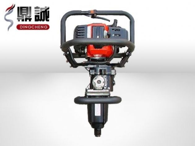 點擊查看詳細信息<br>標題：便攜式內燃扳手 閱讀次數：4446